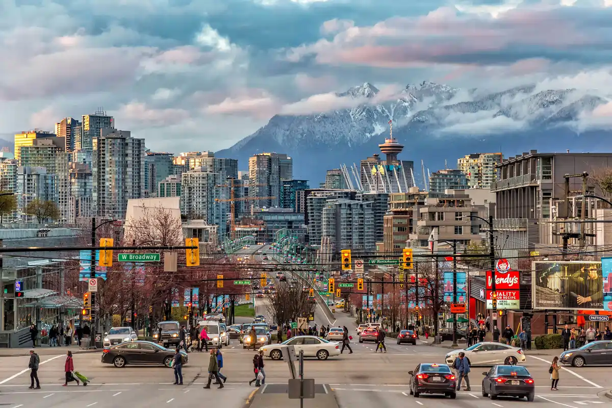 Vancouver, British Columbia: Kota Multikultural di Antara Gunung dan Laut