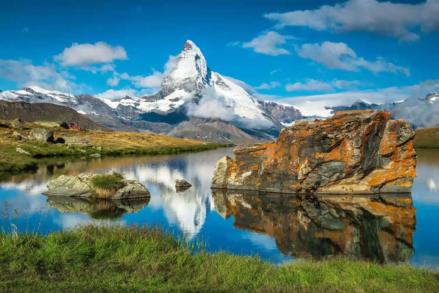 The Matterhorn: Keindahan Gunung Ikonik di Swiss dan Italia